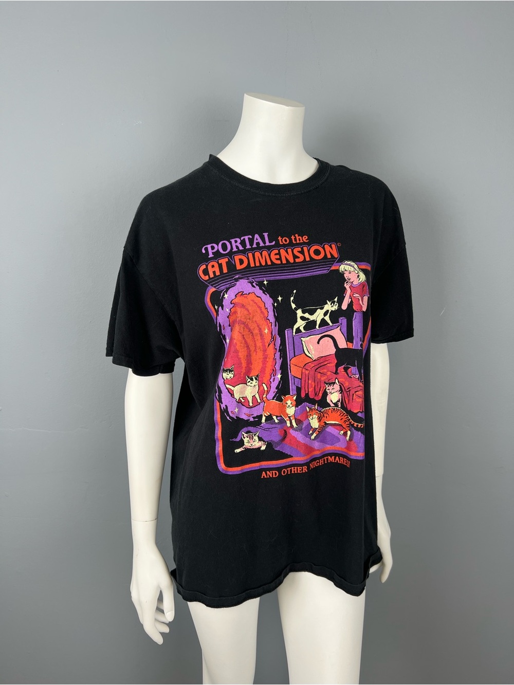 Black 'Portal to the Cat Dimension' Graphic T‑Shirt